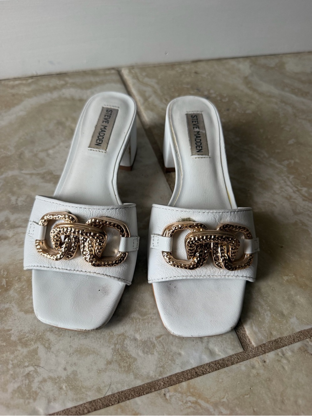 Steve Madden White Leather Slide Mules with Gold Chain Detail